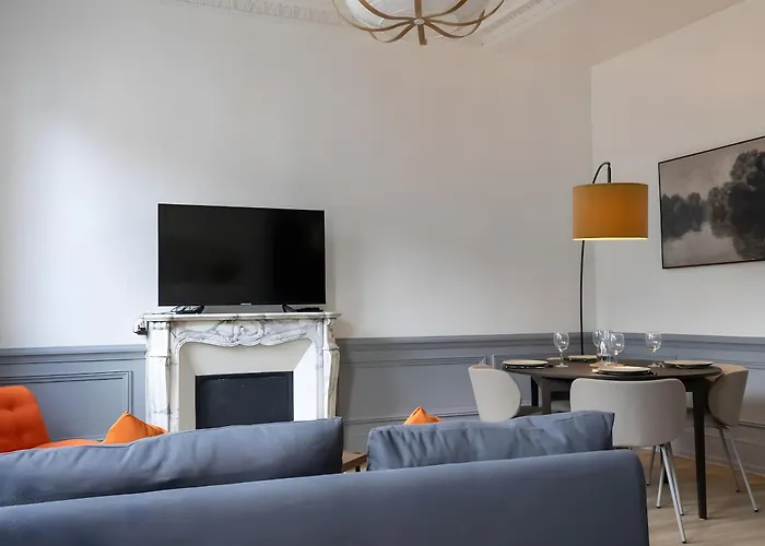 Bel Avec Jardin Privé - Centre Appartamento *