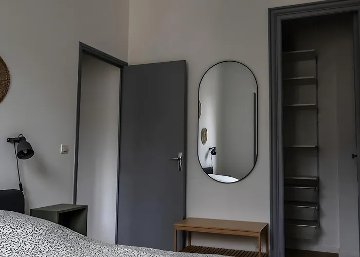 Bel Avec Jardin Privé - Centre Appartamento