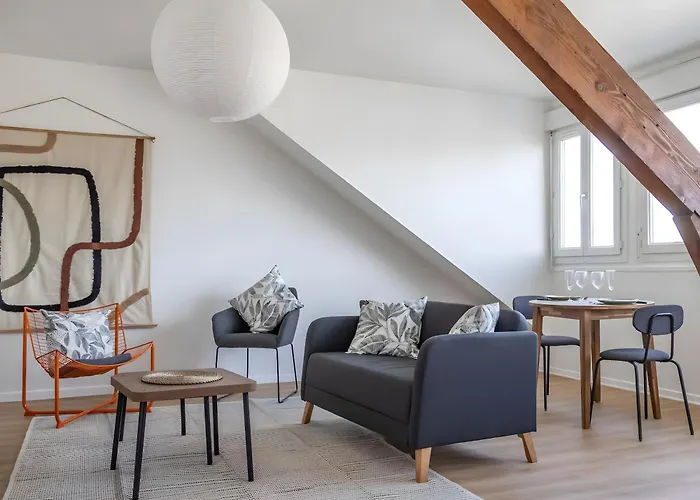 Bel Avec Jardin Privé - Centre