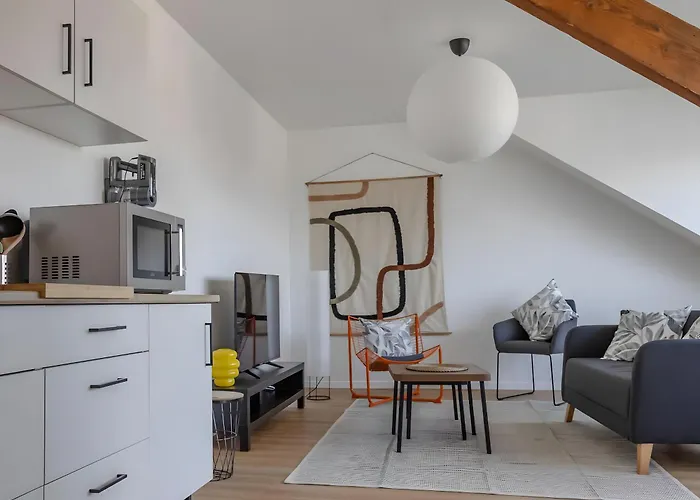 Bel Avec Jardin Privé - Centre Appartamento *